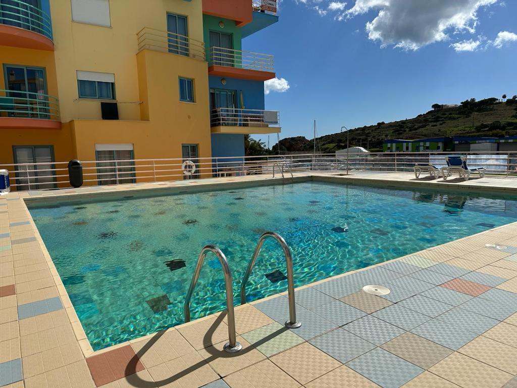 Marina De Albufeira T1 Ate 2 Pax Ou T2 Ate 6 Pax Com Piscina E Vista Marina公寓 外观 照片